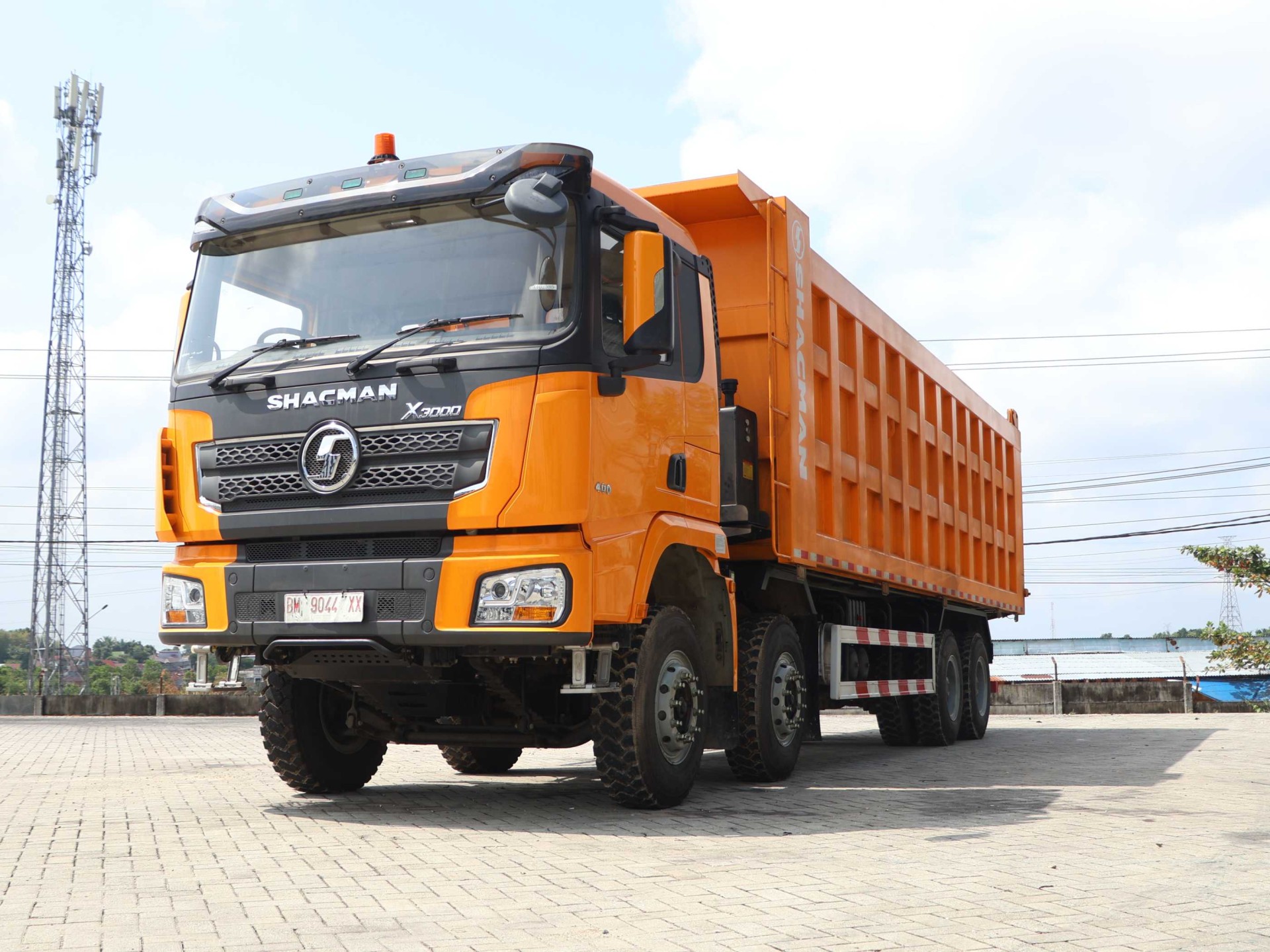 Shacman X3000 - Dump Truck