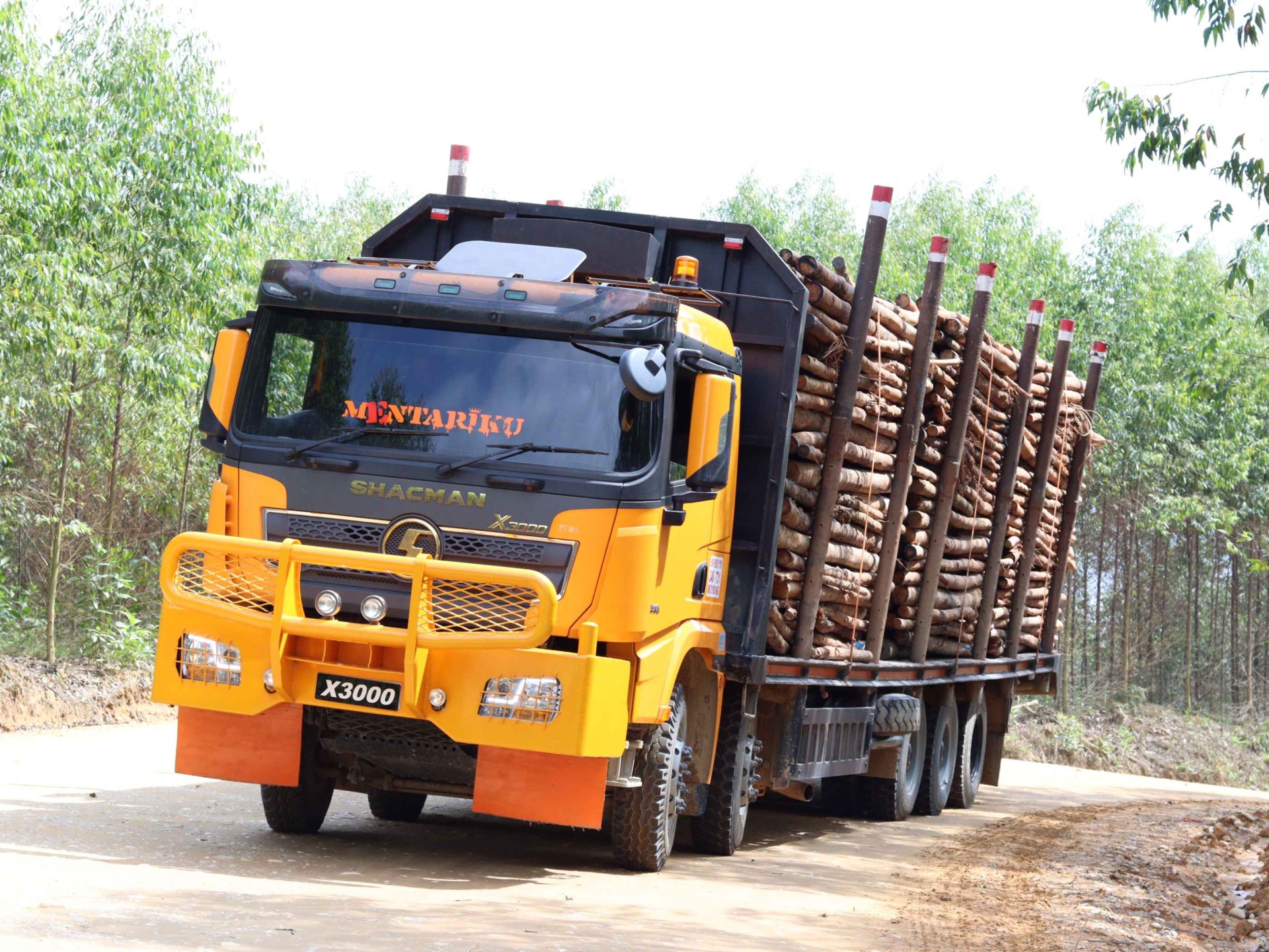 Shacman X3000 - 8x4 Lorry Truck (Logging Truck)